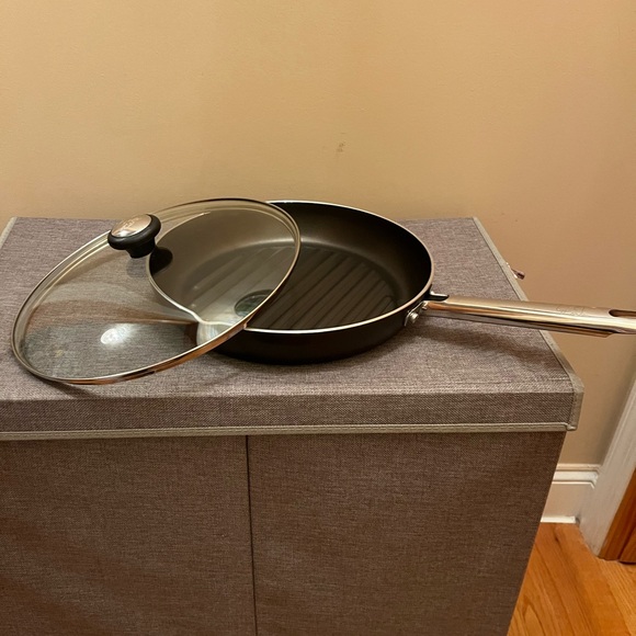 George Forman grill pan with lid - Picture 4 of 5